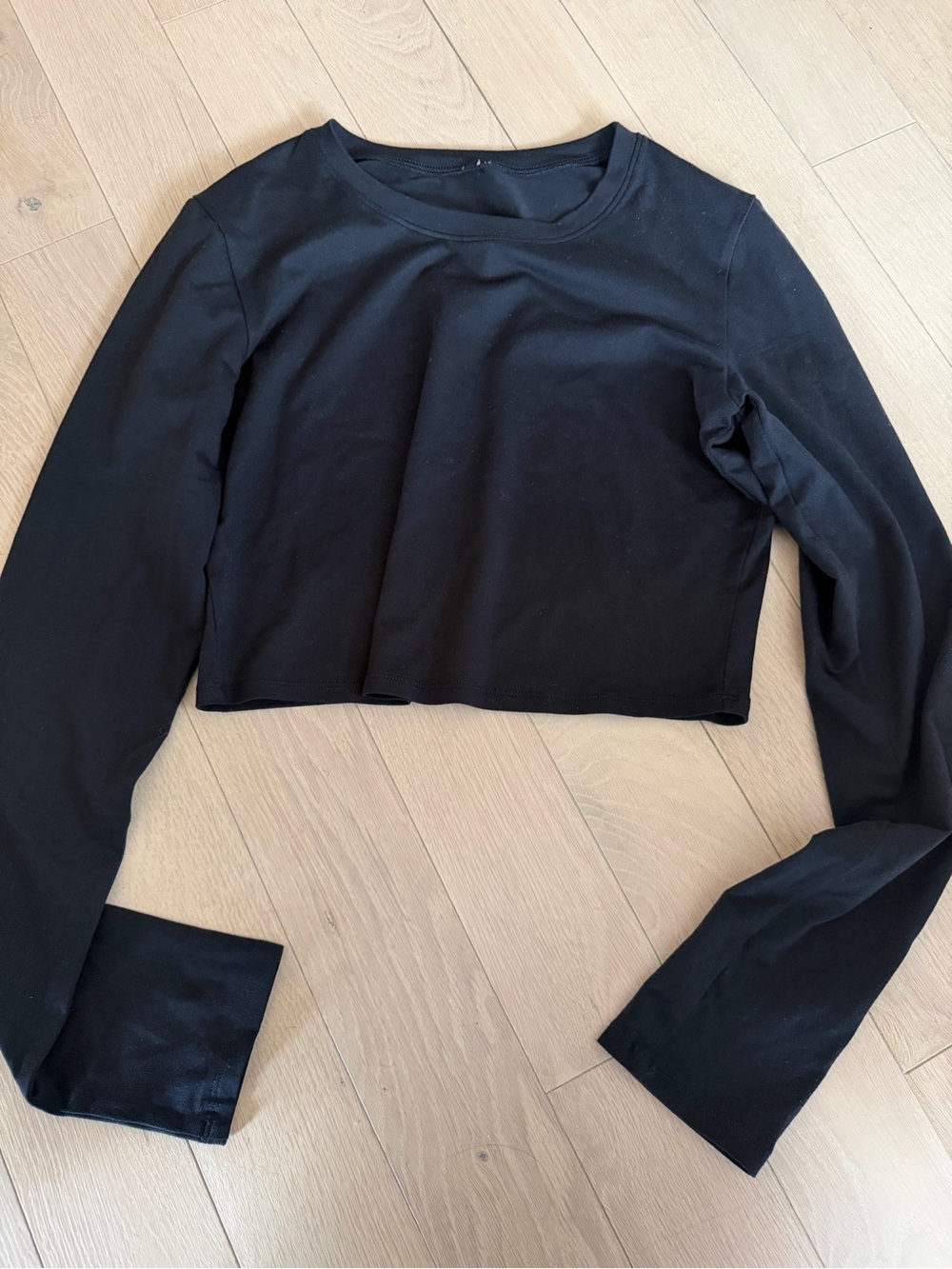 Alo Black Long-Sleeve Cropped Top - Women Size Small
